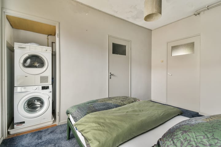 Photo 14 of Hendrik de Bruynstraat 23-2