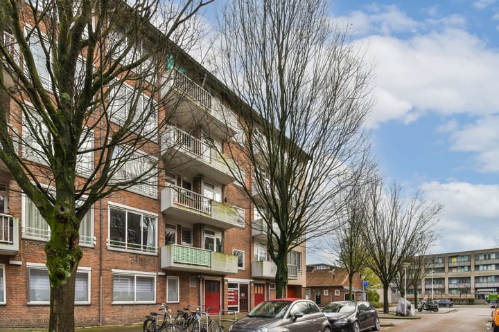 Photo 18 of Hendrik de Bruynstraat 23-2