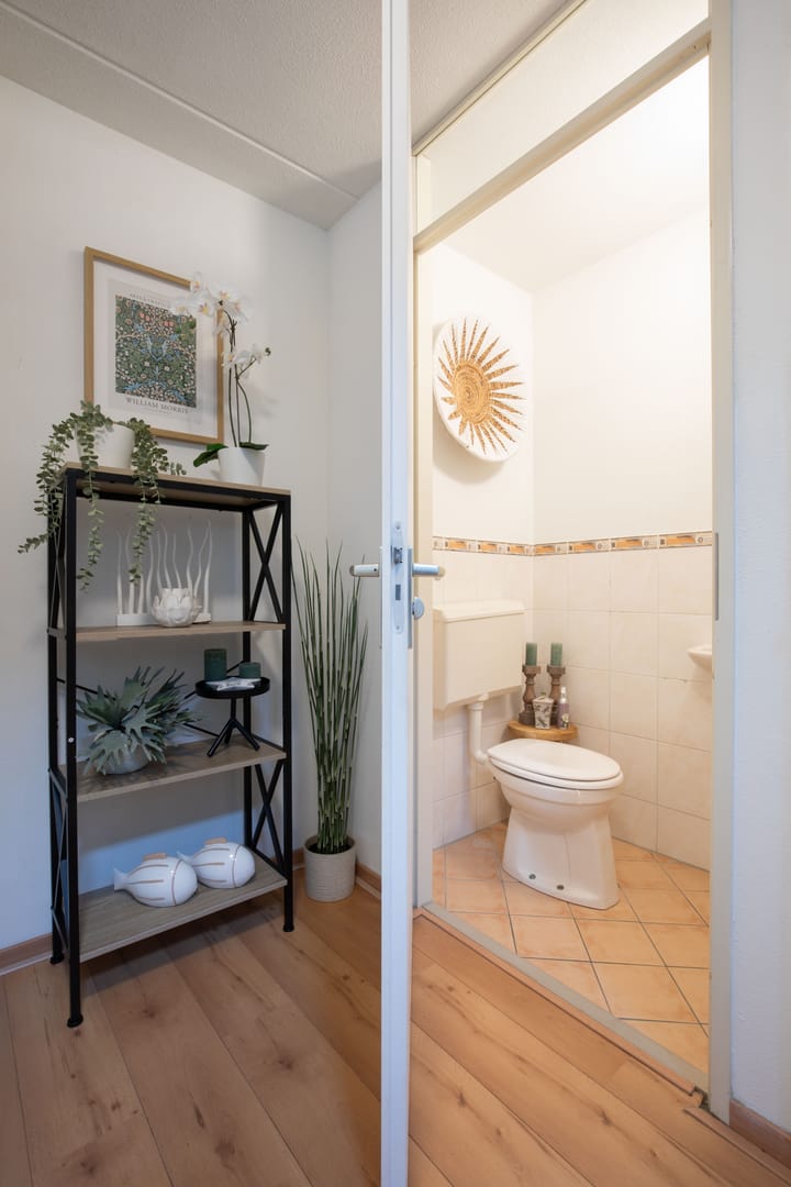 Photo 8 of Henry Moorestraat 42