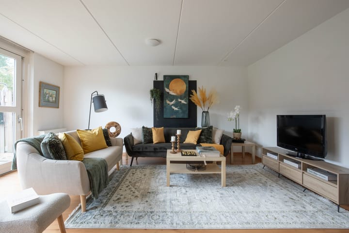 Photo 13 of Henry Moorestraat 42