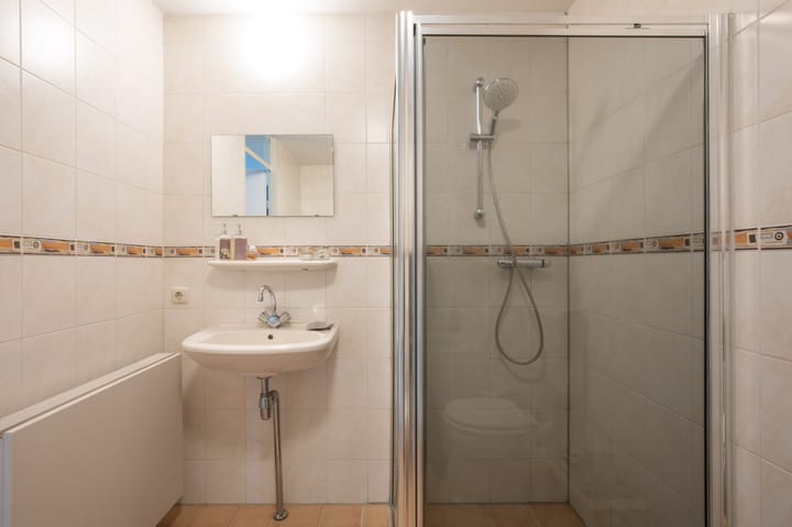 Photo 37 of Henry Moorestraat 42