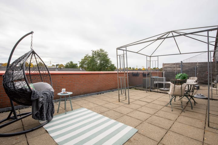 Photo 44 of Henry Moorestraat 42