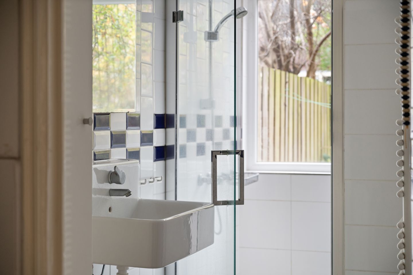 Photo 20 of Doedesstraat 27-A