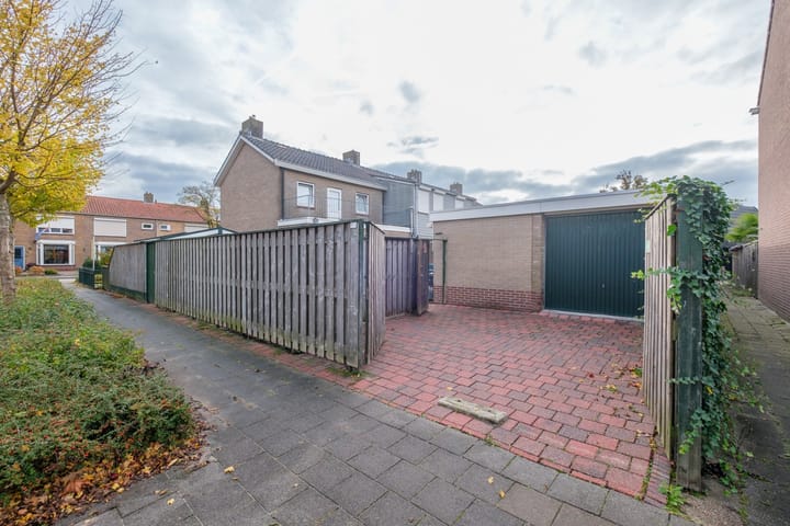 Photo 3 of Karel Doormanstraat 14