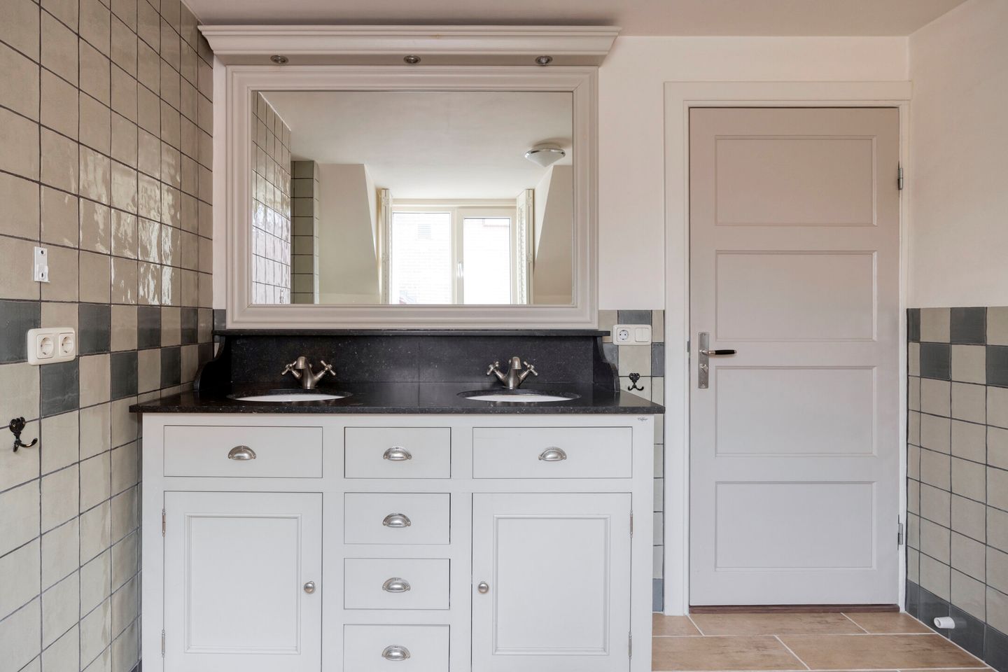 Photo 34 of Boomstraat 14