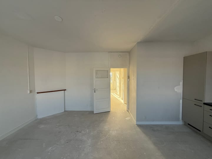 Photo 2 of Jan Evertsenstraat 81-3