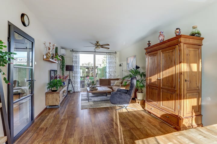 Photo 2 of Willem Bontekoesingel 34