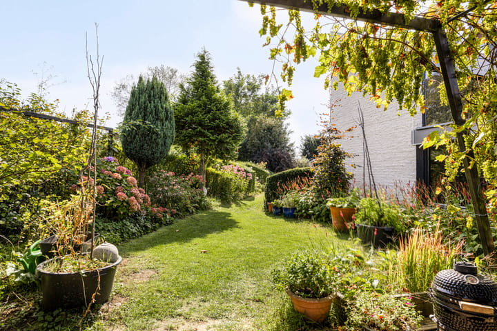 Photo 53 of Wezelhof 9