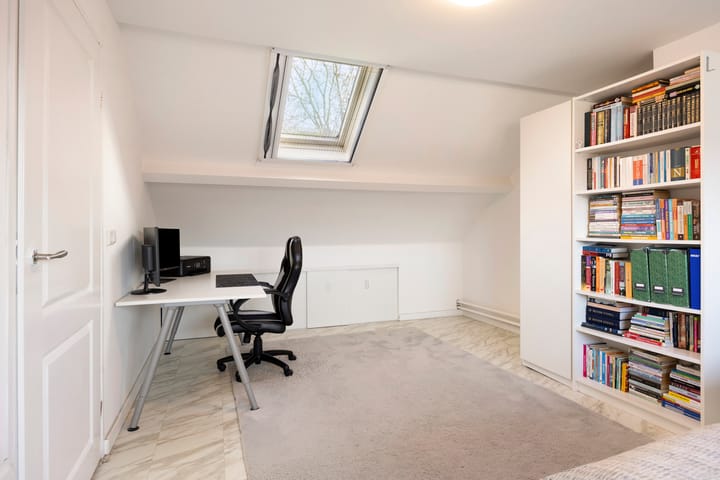 Photo 23 of Schubertstraat 23