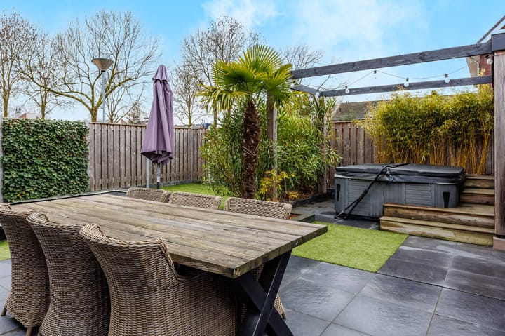 Photo 57 of Houtduiflaan 28-E