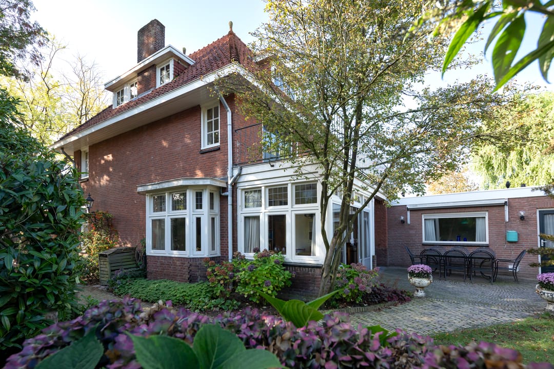 Foto 1 van Burg. Canterslaan 34