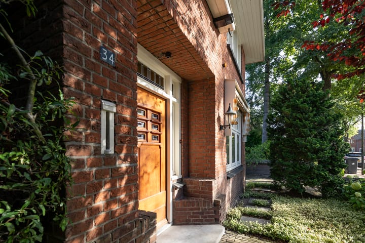 Foto 3 van Burg. Canterslaan 34