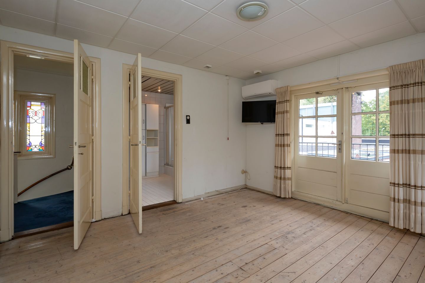 Foto 19 van Burg. Canterslaan 34