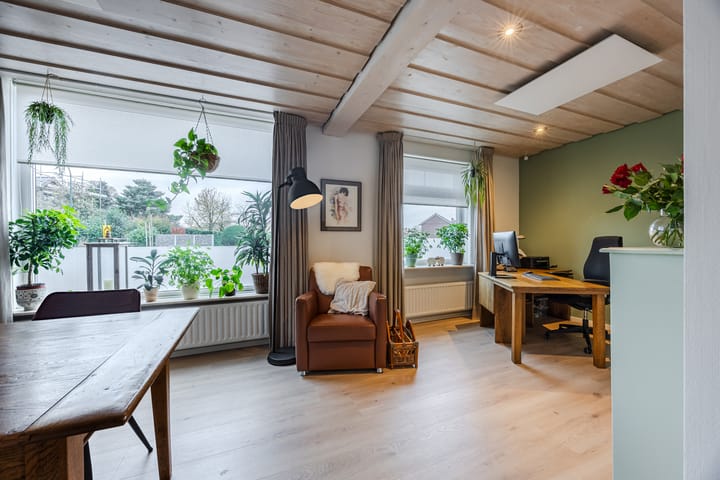 Foto 13 van Burg Thijssenstraat 27