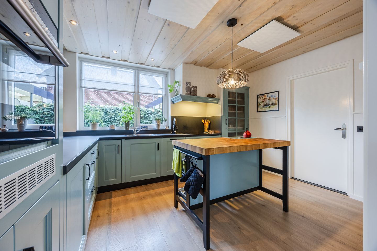 Foto 14 van Burg Thijssenstraat 27