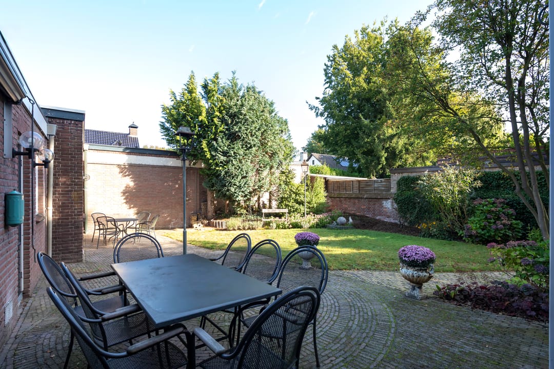 Foto 31 van Burg. Canterslaan 34