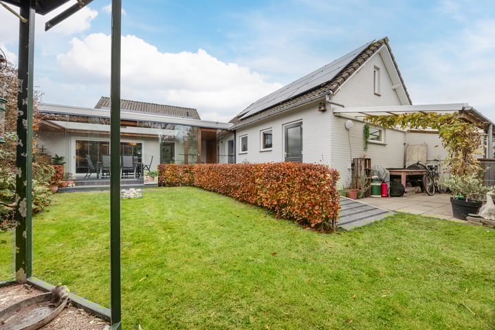 Foto 31 van Burg Thijssenstraat 27