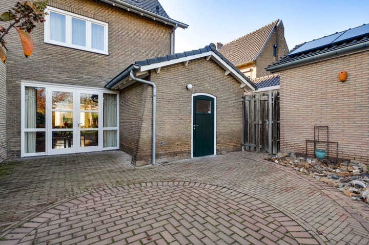 Photo 40 of Aldenhofstraat 21