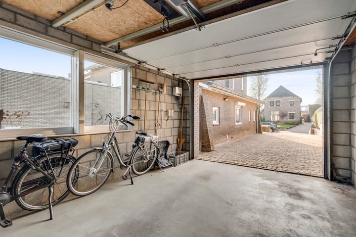 Photo 43 of Aldenhofstraat 21