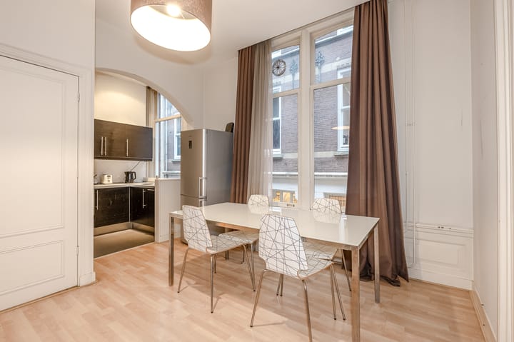 Foto 15 van Molenstraat 2