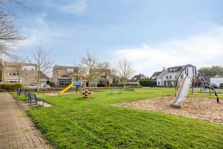 Photo 39 of Aalscholverlaan 43