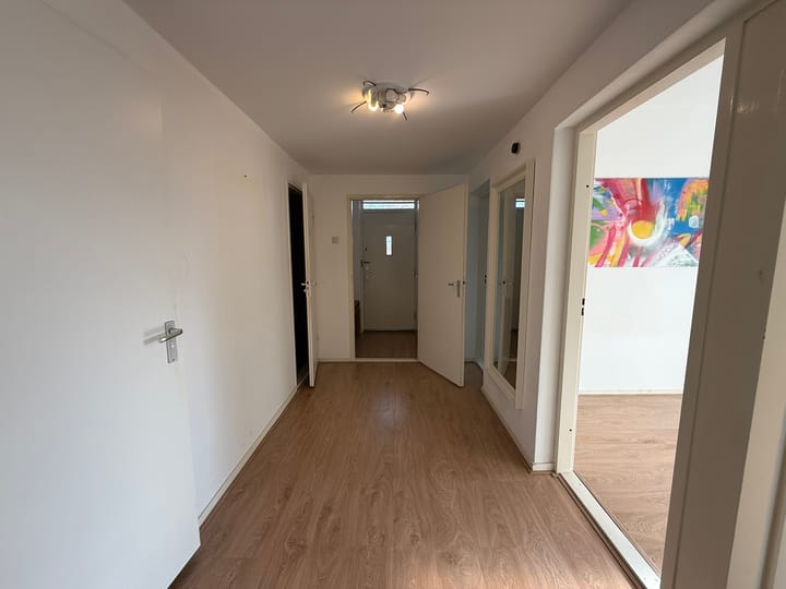 Photo 23 of Bolestein 198