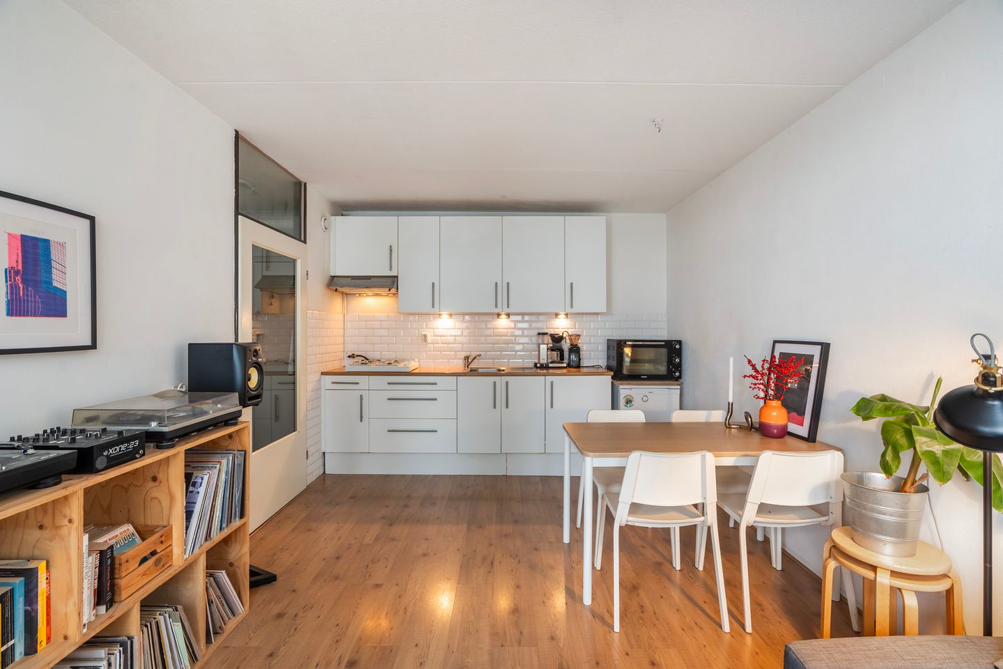 Foto 10 van Papegaaistraat 176