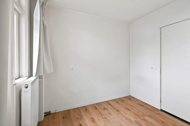 Foto 19 van Uddelstraat 146