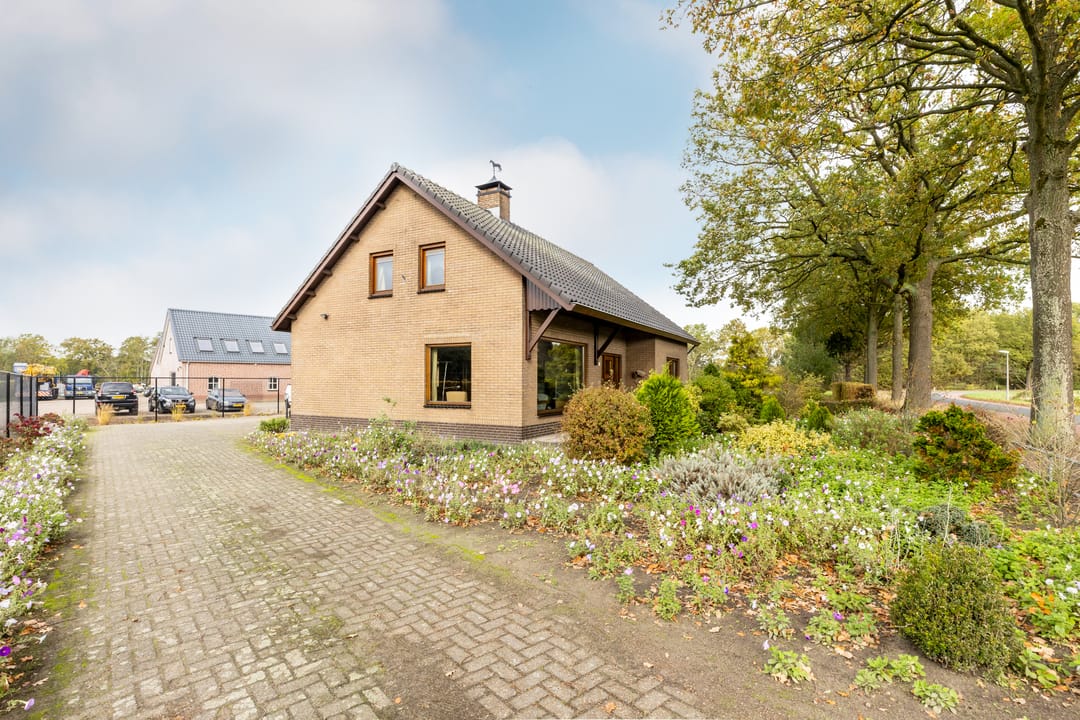 Photo 38 of Ettensebaan 17