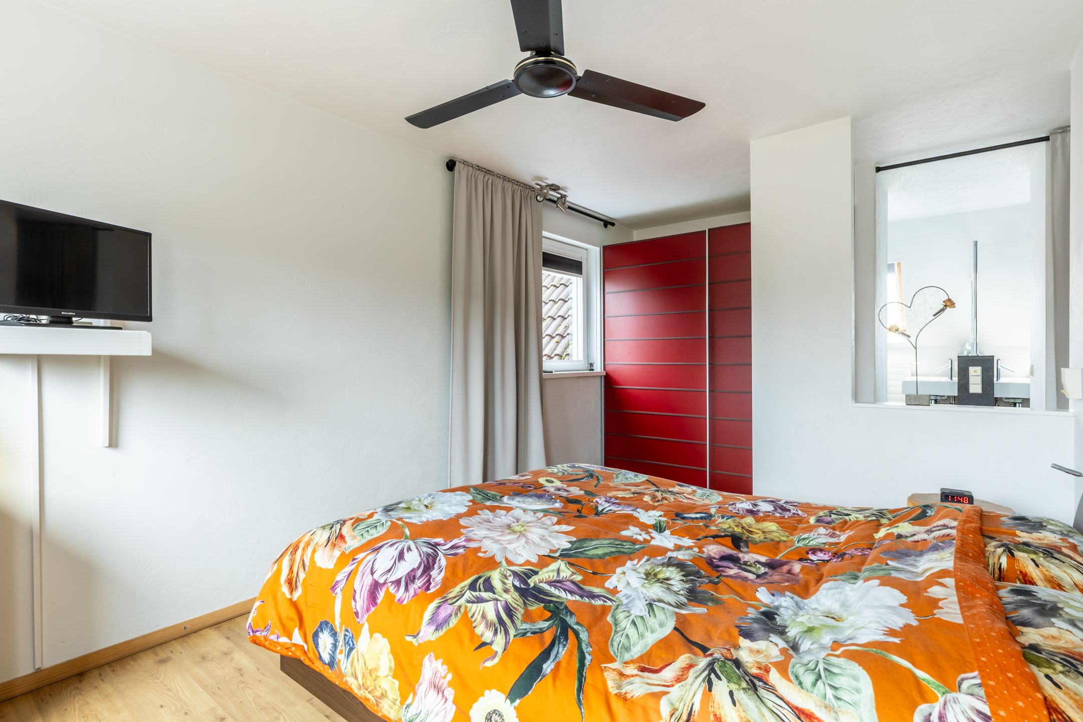 Photo 24 of Klokkenmaker 10