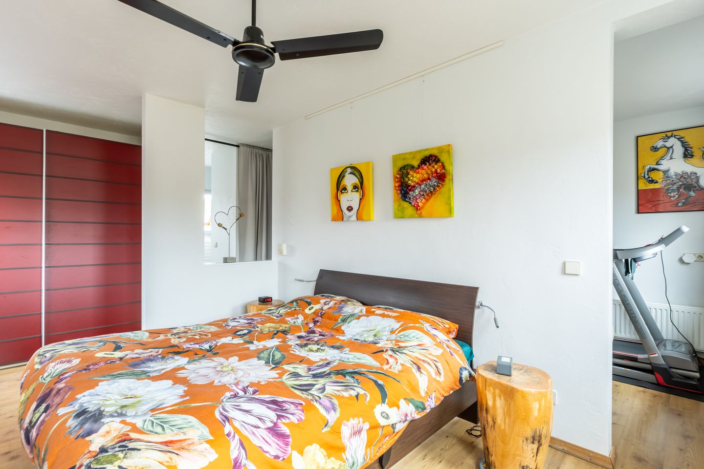 Photo 25 of Klokkenmaker 10