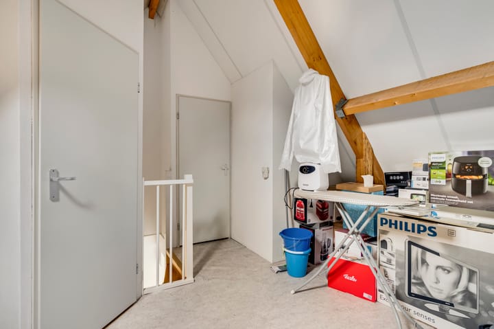 Photo 25 of Leesjongenstraat 17