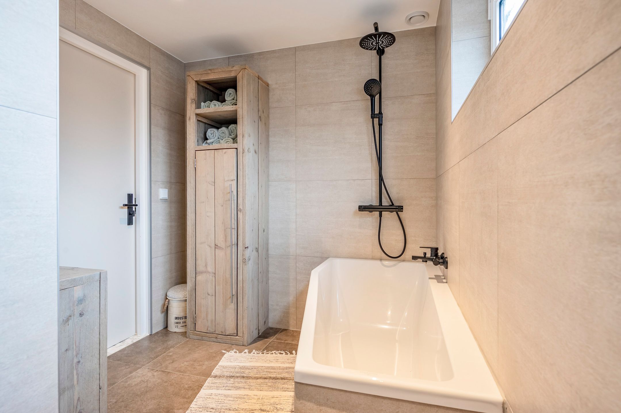 Foto 33 van Swentiboldstraat 26