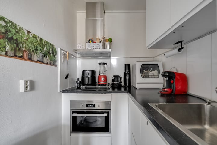 Photo 3 of Werkendamstraat 22