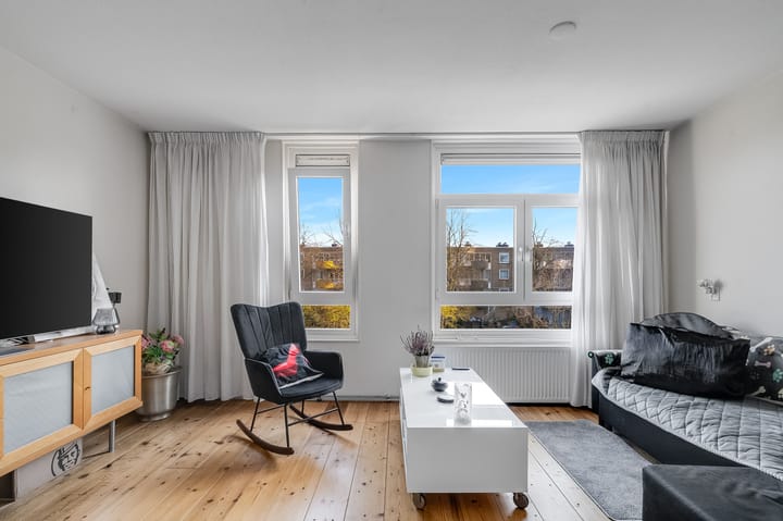 Photo 6 of Werkendamstraat 22