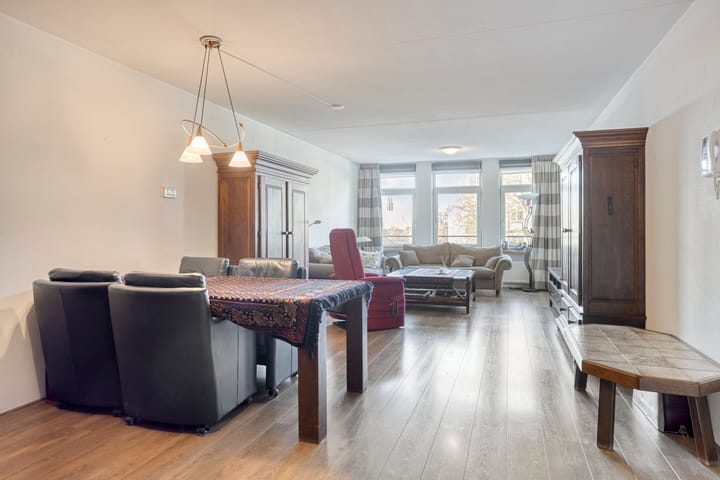 Photo 16 of Koopmanstraat 38