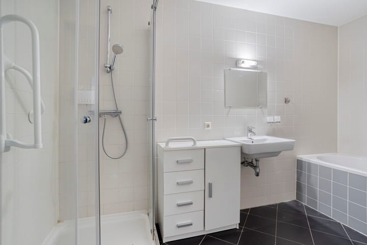 Photo 19 of Koopmanstraat 38