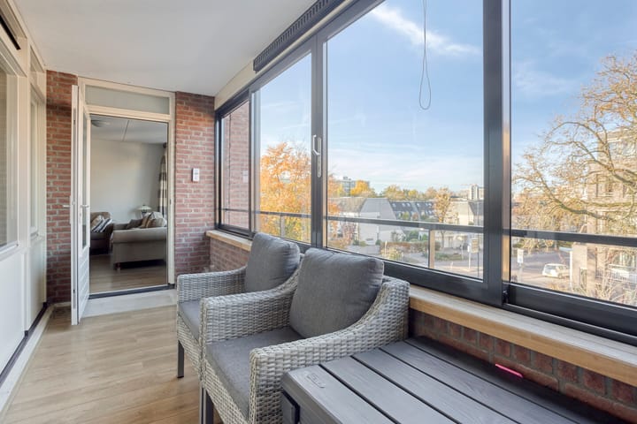 Photo 24 of Koopmanstraat 38