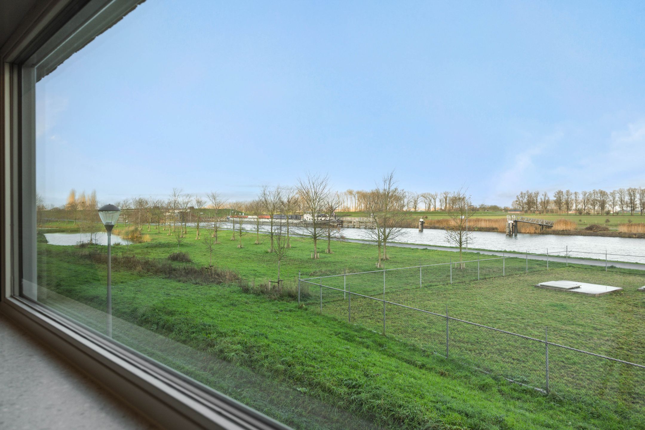 Photo 18 of Overschie 3