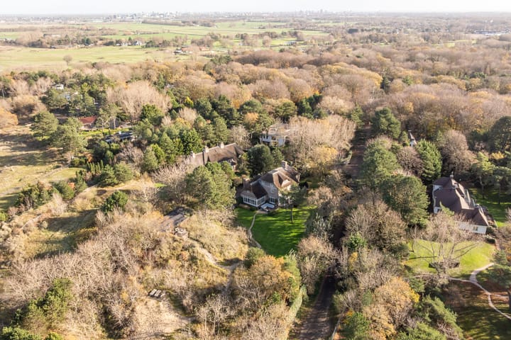 Photo 2 of Van Bergenlaan 1