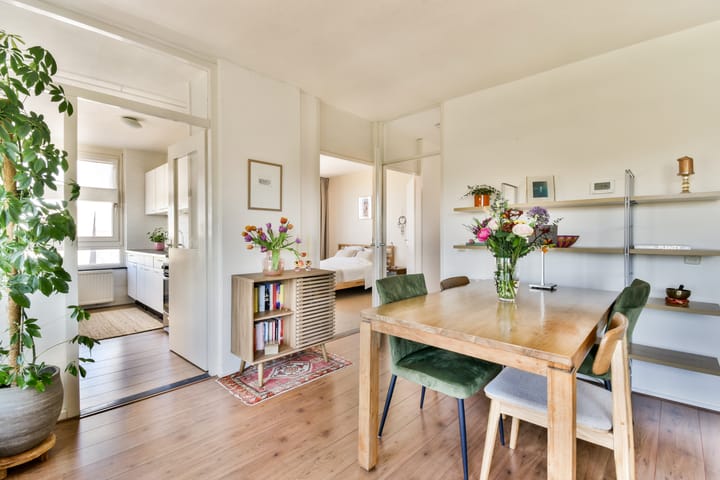 Photo 9 of Minahassastraat 8-C