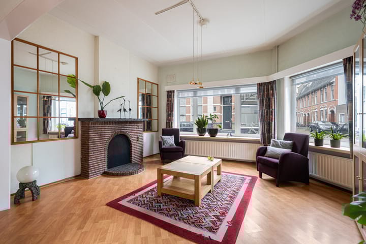 Photo 2 of Enkstraat 49