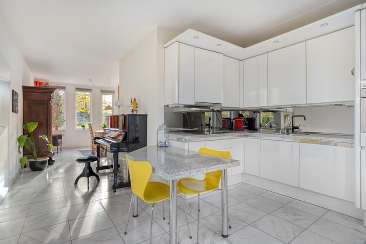 Photo 15 of Rumpte 14