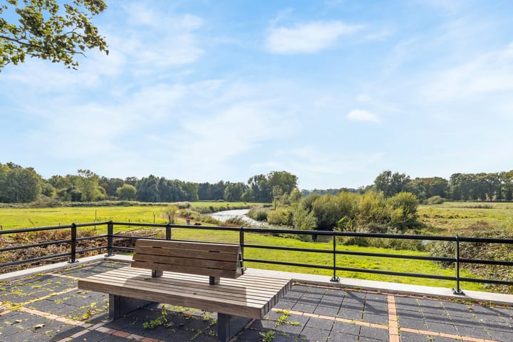 Foto 23 van Jacqueline de Grezlaan 3