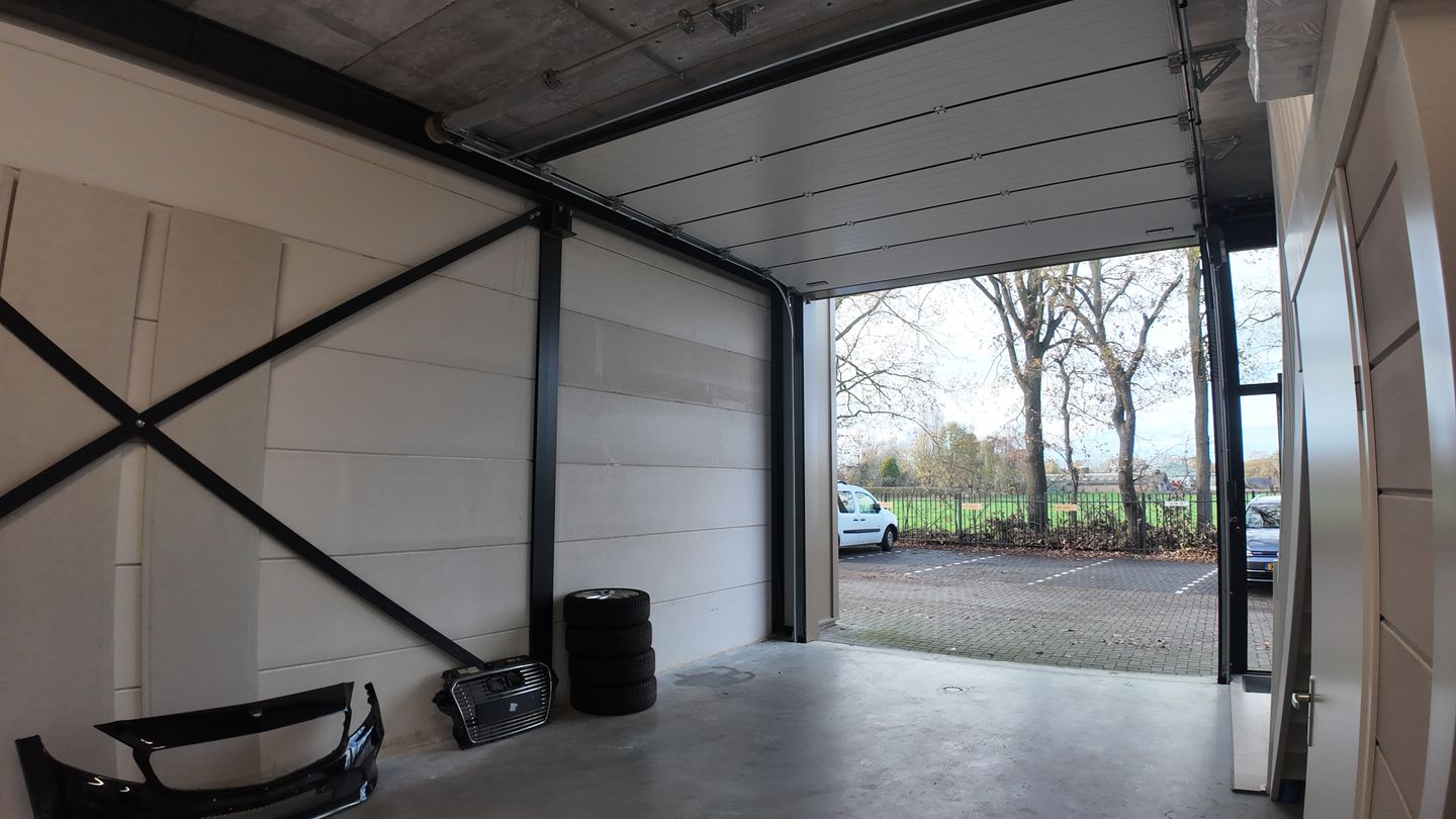 Bekijk foto 5 van Van Dijklaan 11-F