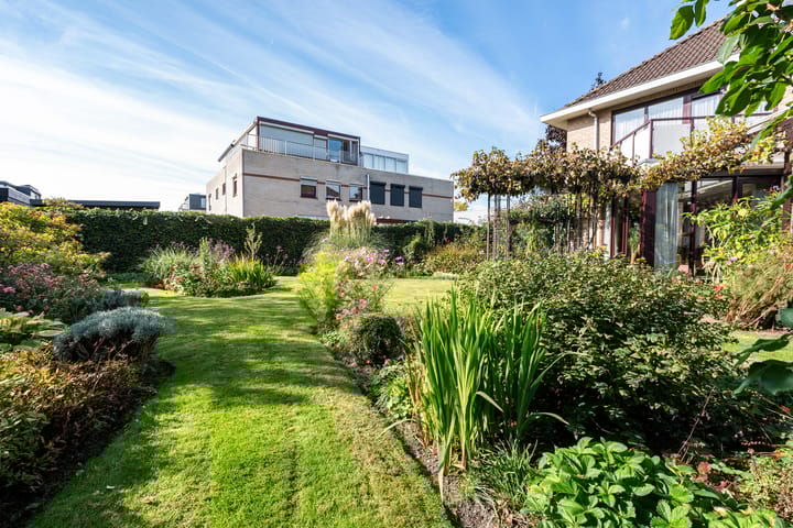 Photo 33 of Johan de Meesterhove 9