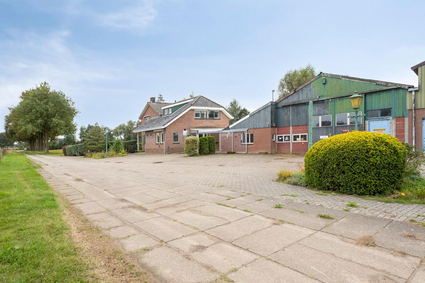 View photo 3 of Branderhorstweg 5