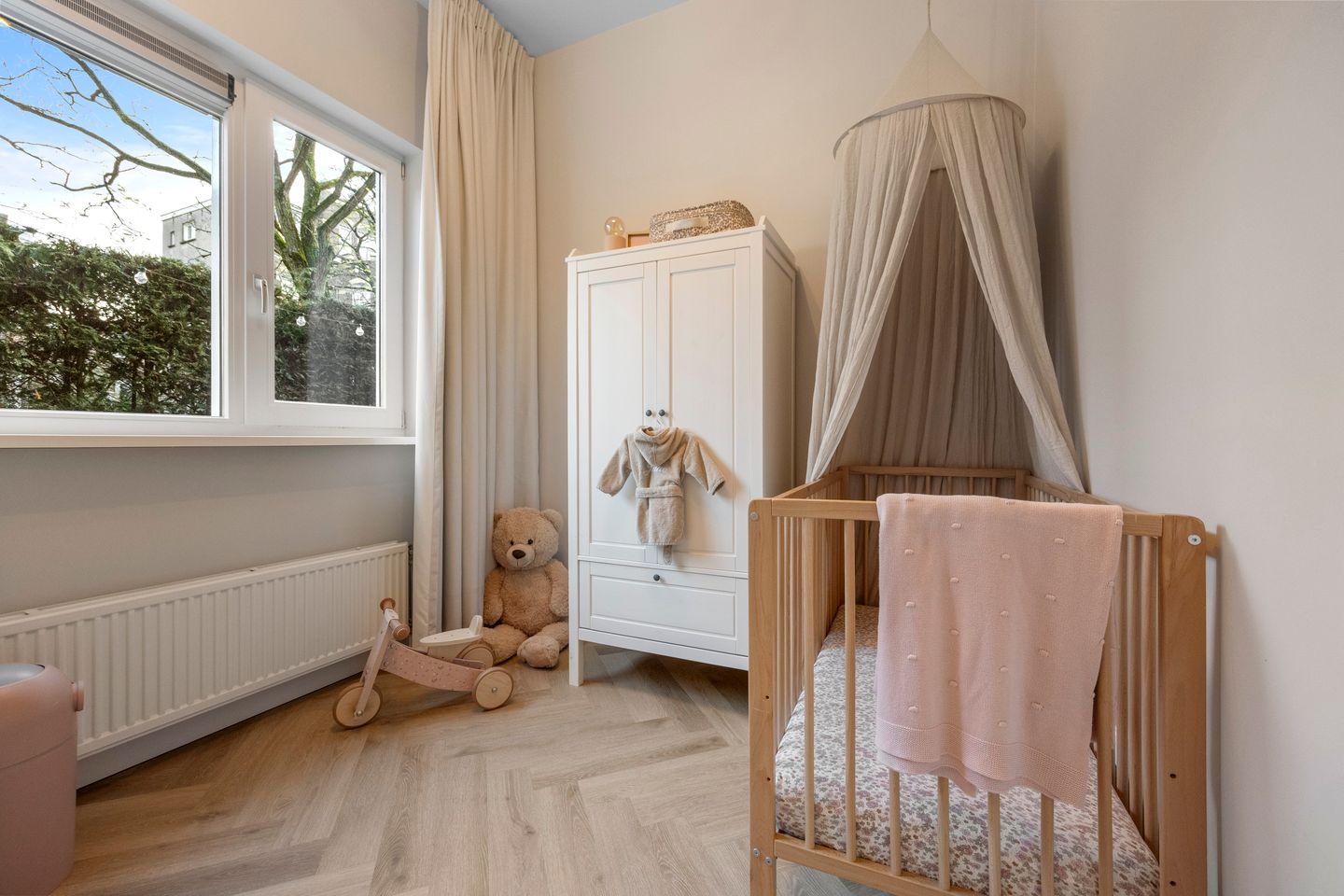 Foto 19 van Staringstraat 10