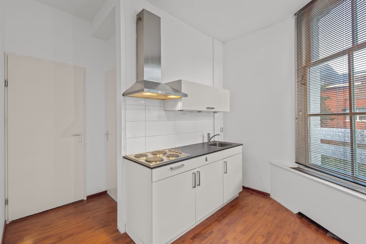 Photo 9 of Brugstraat 42