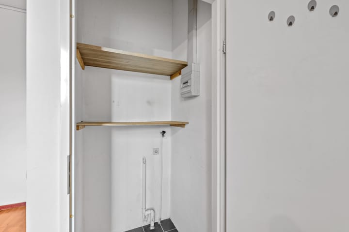 Photo 17 of Brugstraat 42